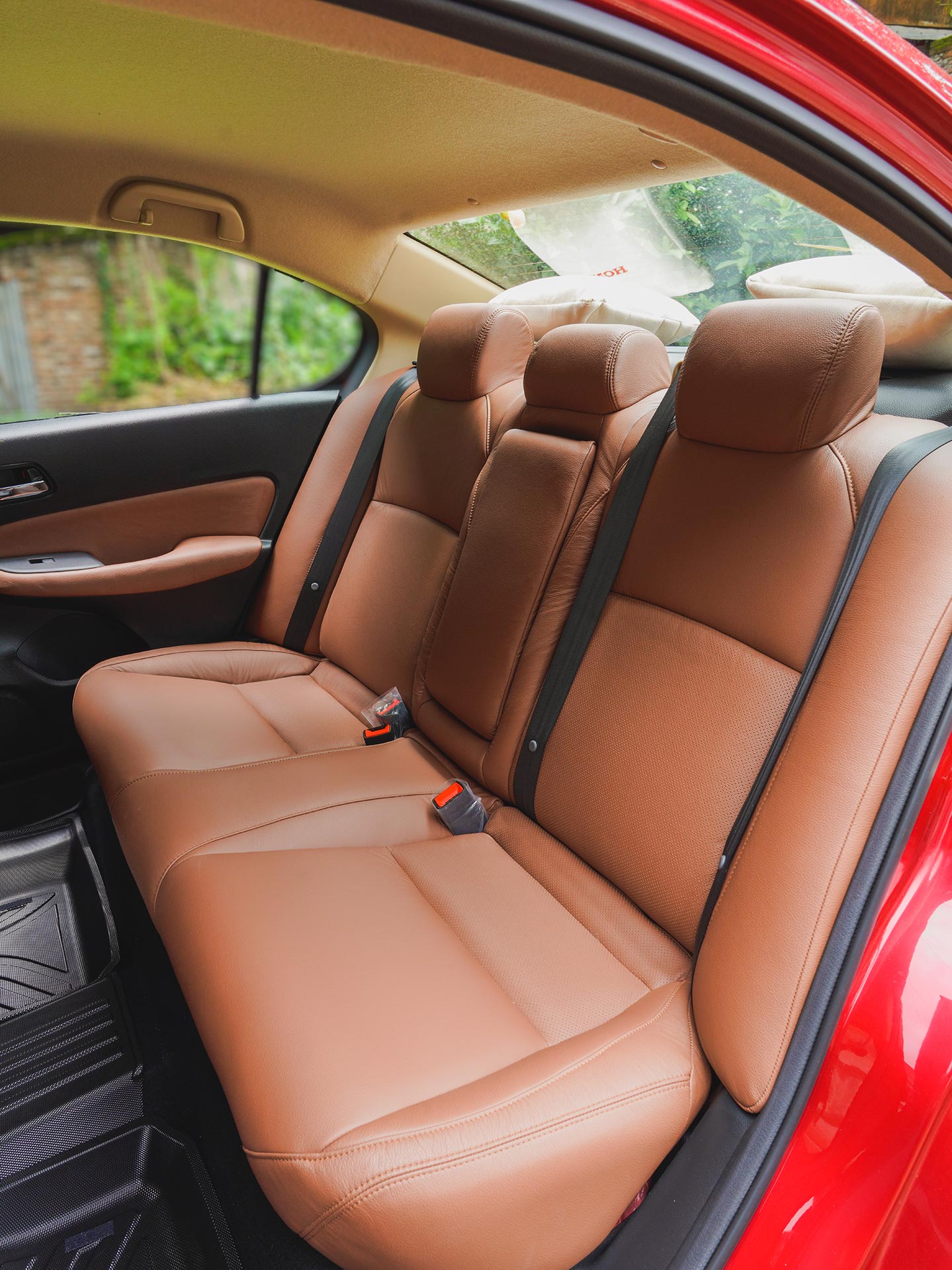 Seat cover image 3