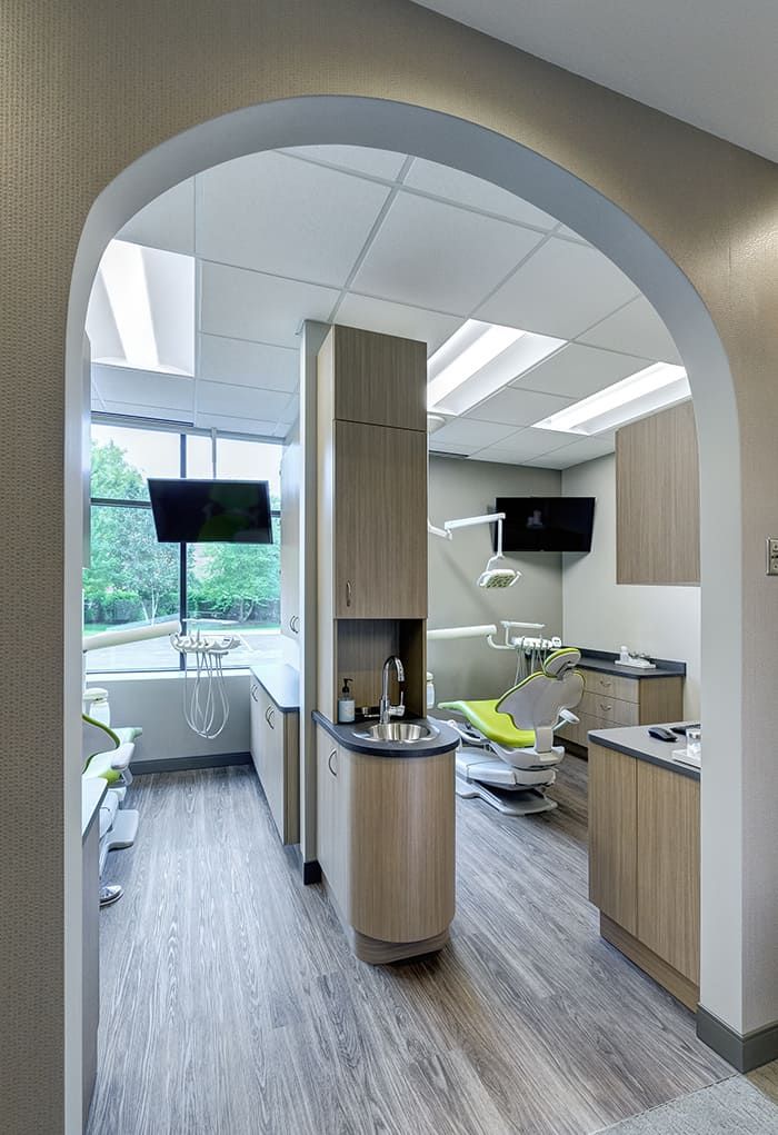 Functional and Aesthetic Dental Office Interior Ideas image 2
