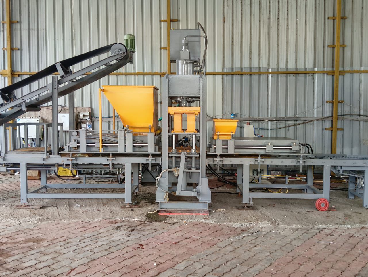 Fly Ash Brick Making Machine image 3