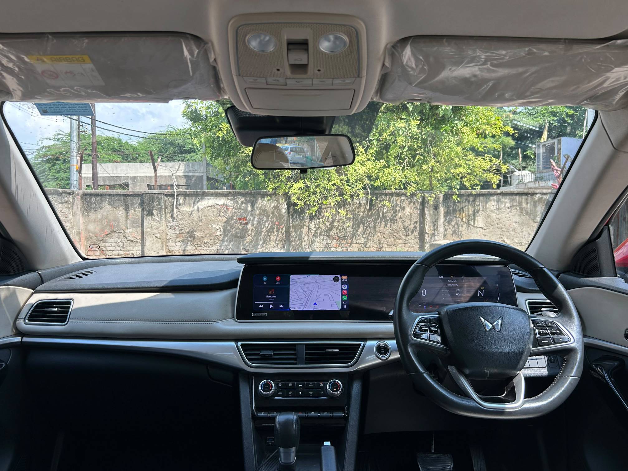 MAHINDRA XUV700 AX7 2022 image 8