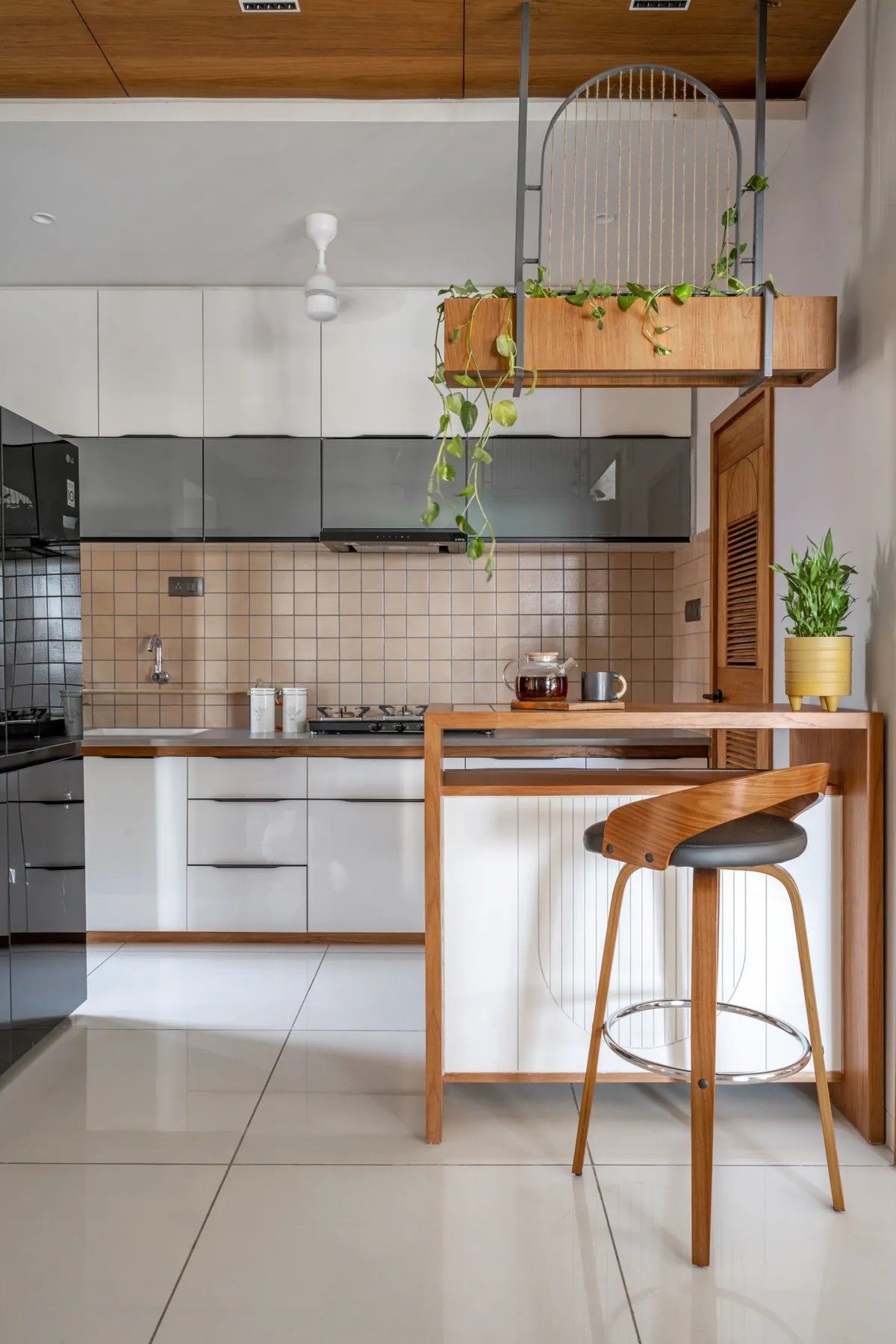 Elegant Kitchen Interiors That Blend Function and Beauty image 3
