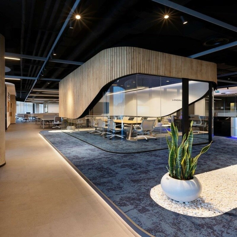 COMMERCIAL INTERIORS image 4