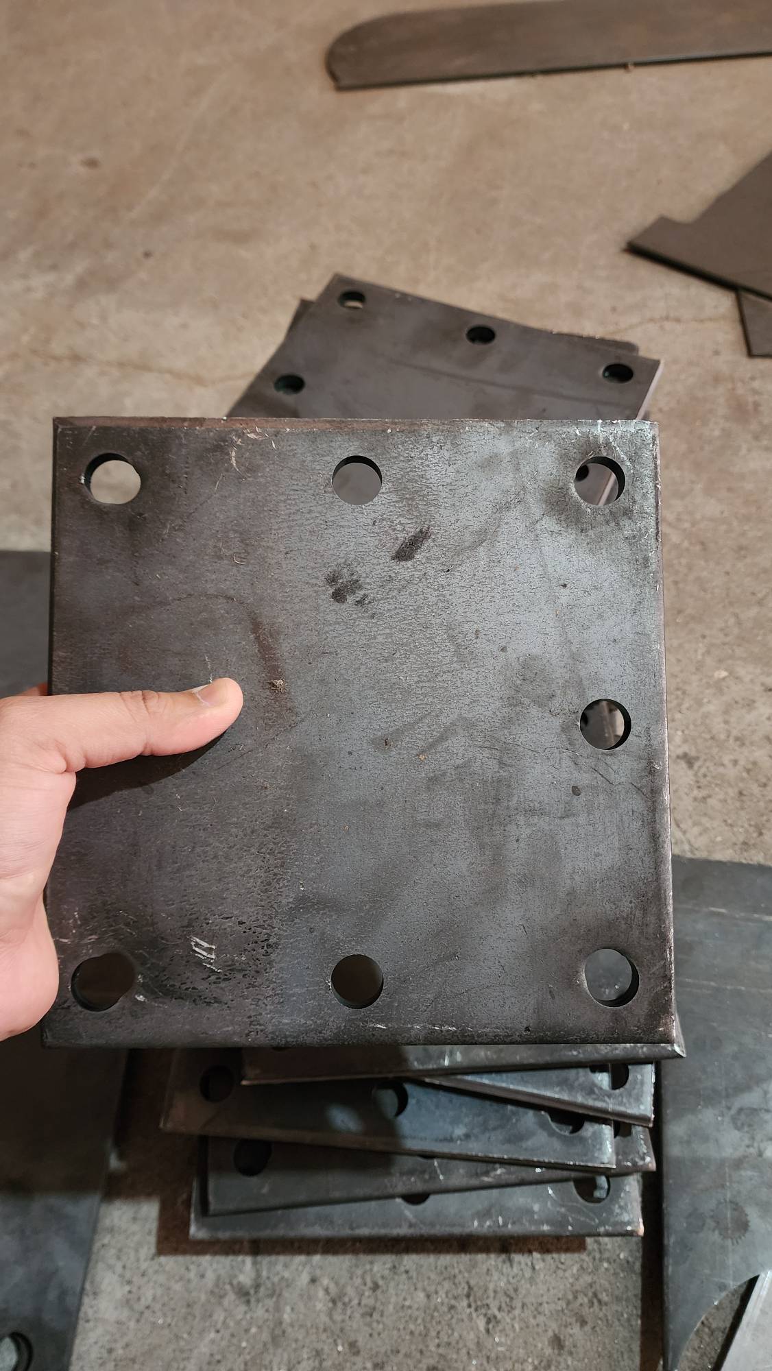 MILD STEEL HOLE CUTTING image 2