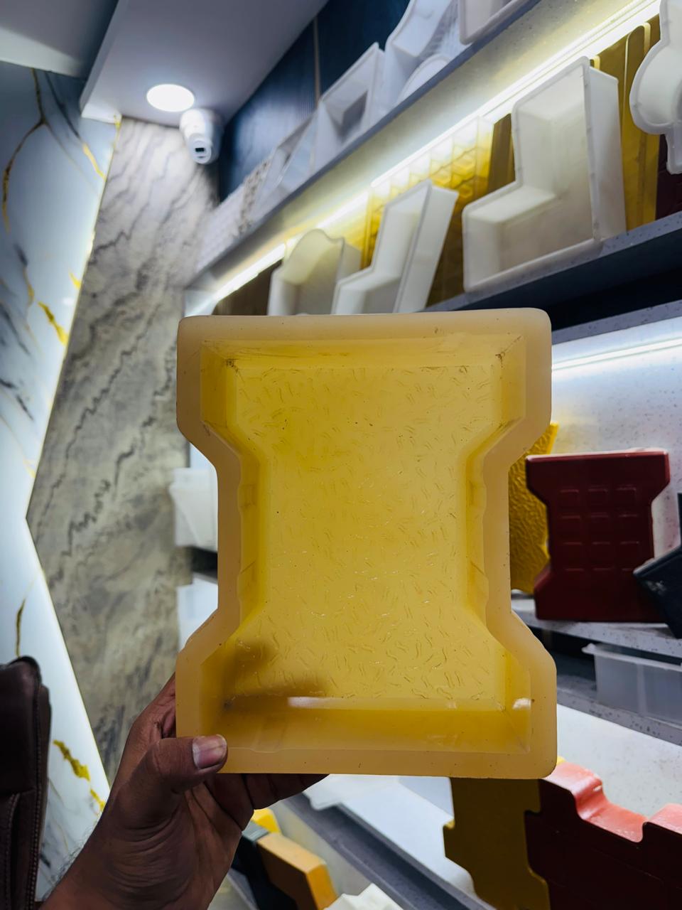 PVC DUMBLE PAVER MOULD image 2