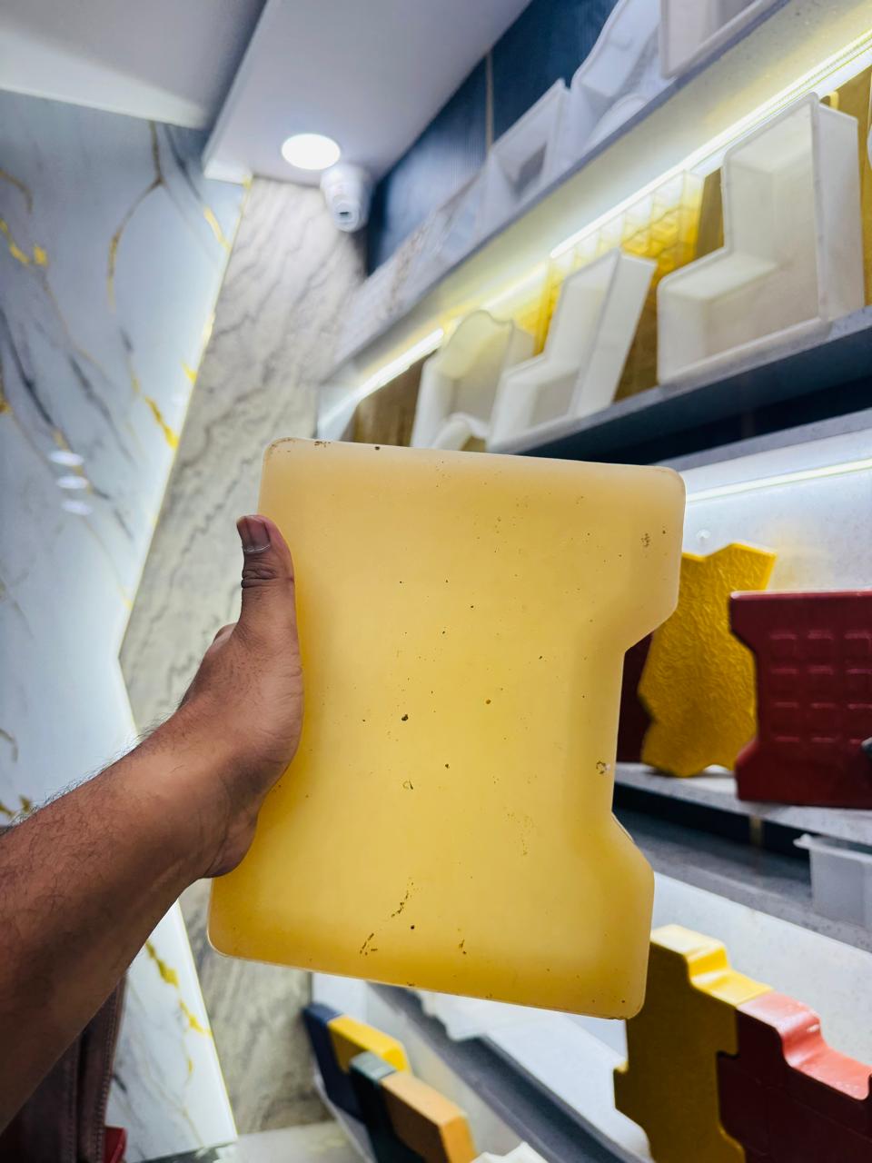 PVC DUMBLE PAVER MOULD image 3