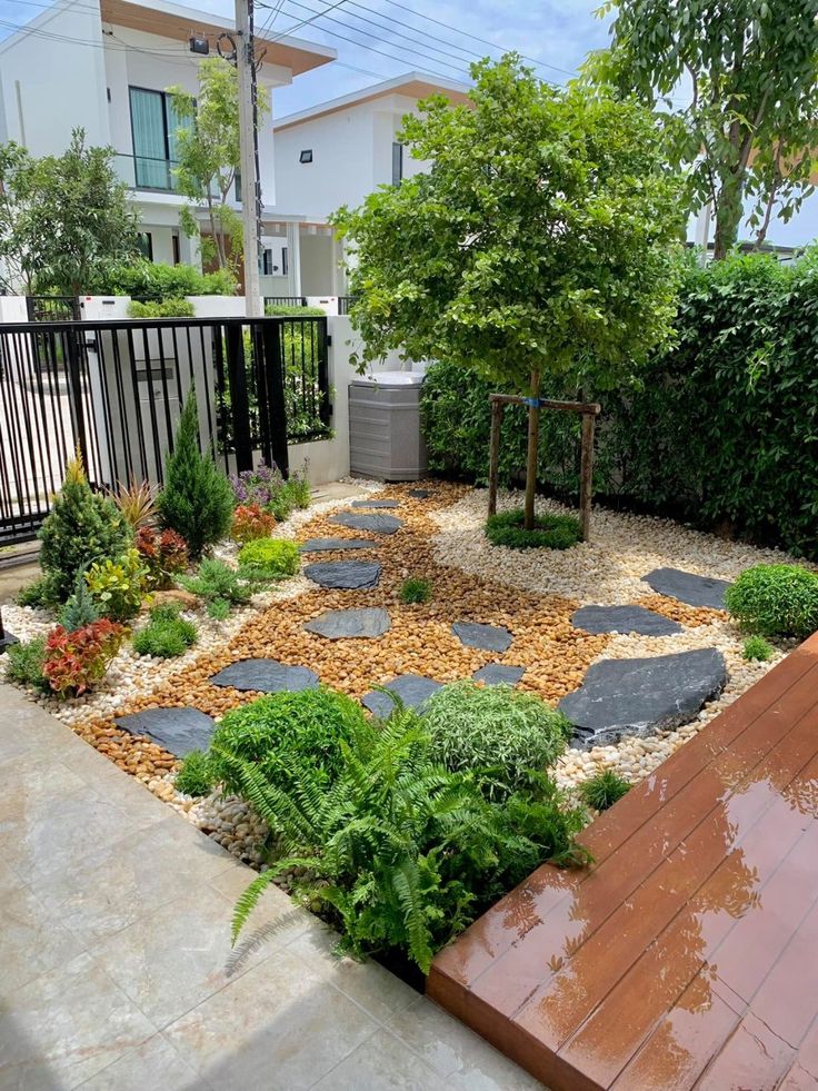 Frontyard Hedge & Shrub Design Chennai image 3