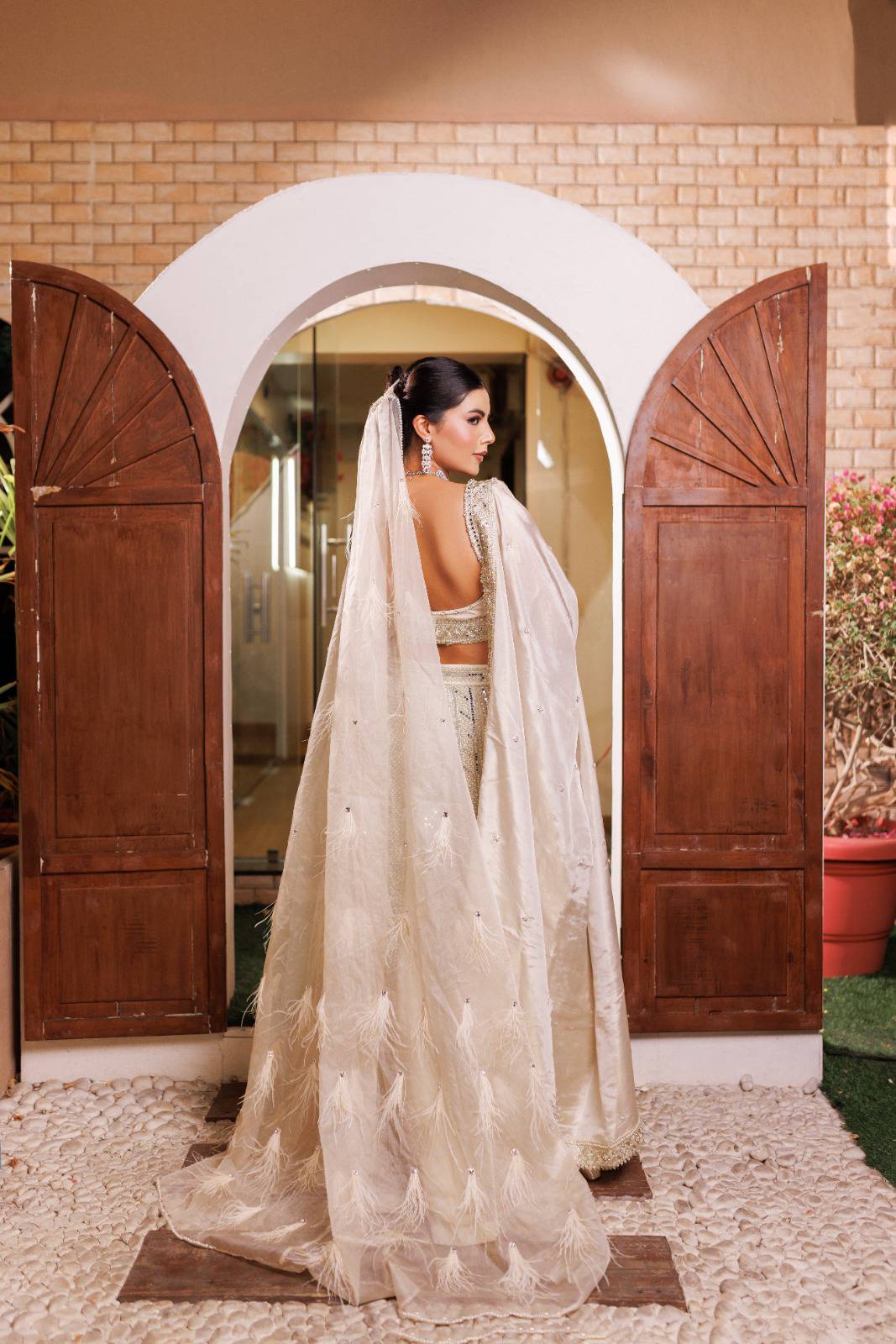Ivory Whisper image 4