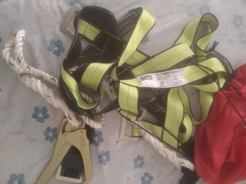 Safety Harness image 3