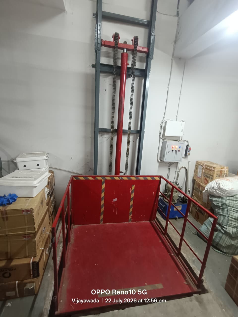 HYDRAULIC WALL MOUNTED GOOD LIFT image 2