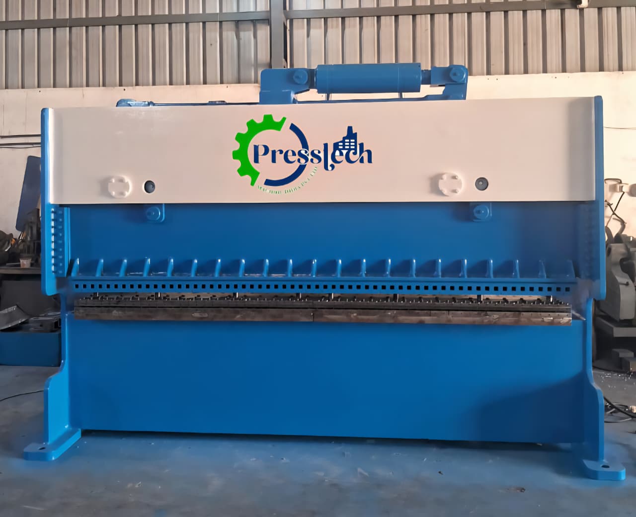 Hydraulic Aluminium Formwork Holes Punching Machine image 3