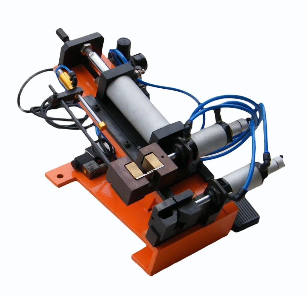 Pneumatic Wire Stripping Machine – PWZ 310 image 3