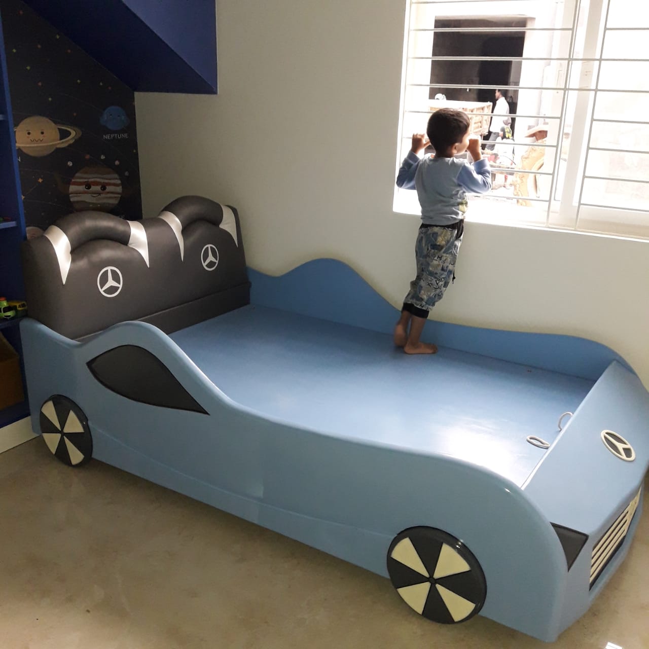 KIDS CAR BED image 2