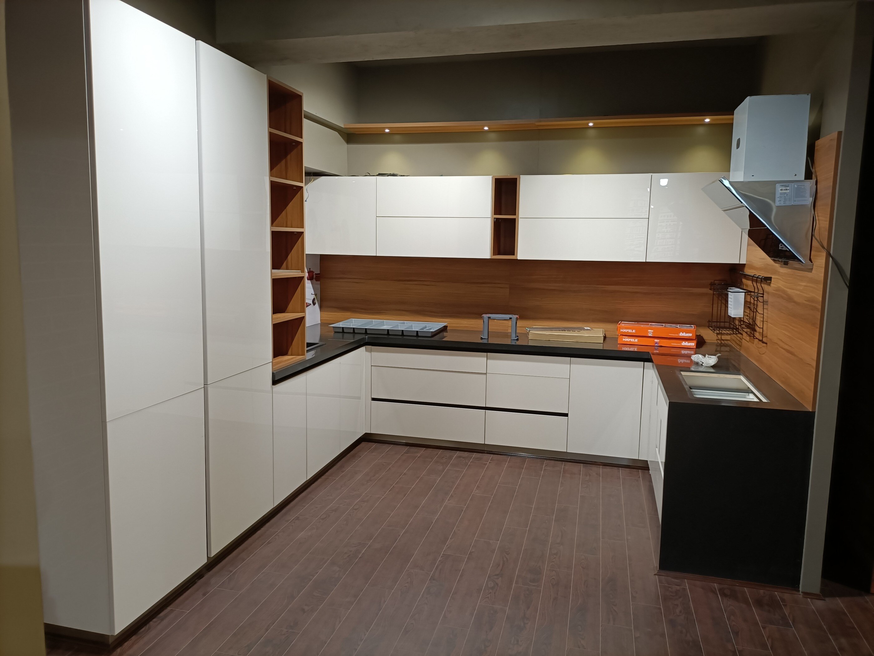 interior designer image 2