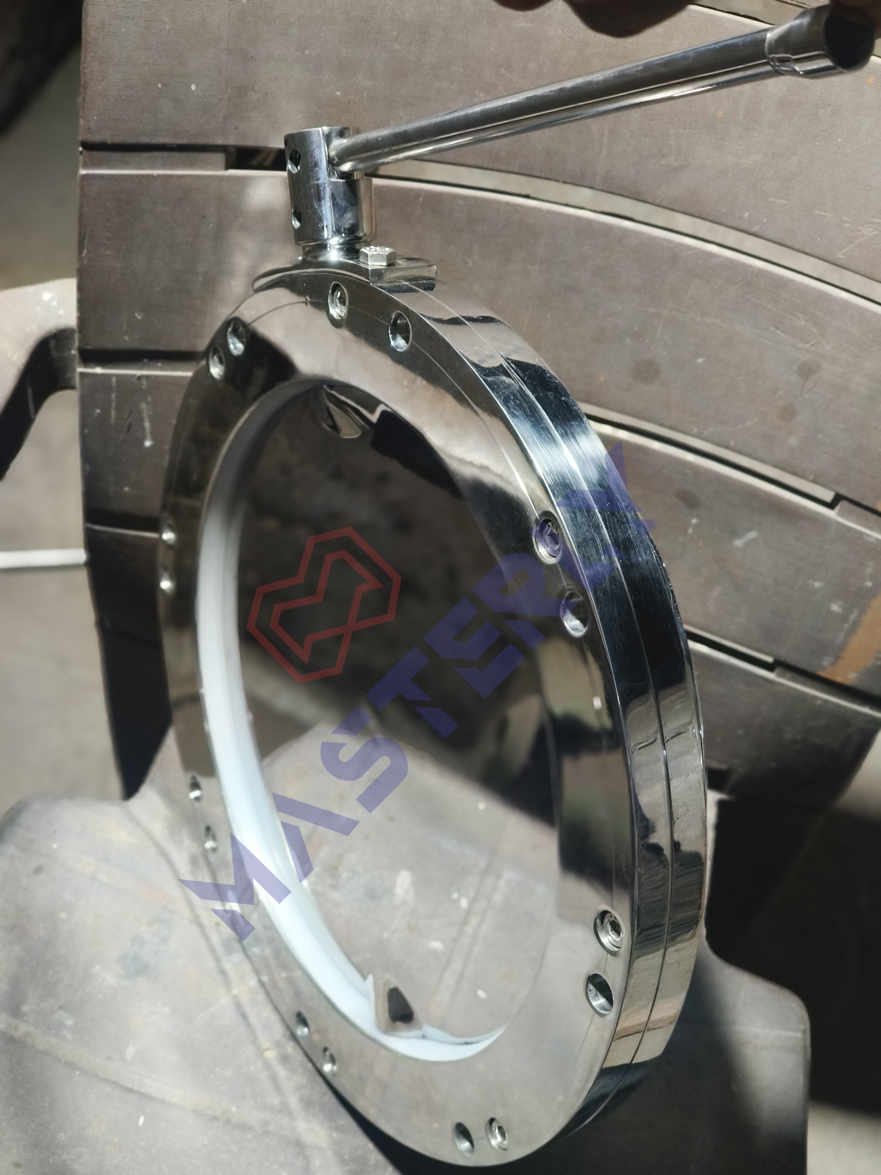 SS316 BUTTERFLY VALVE image 2
