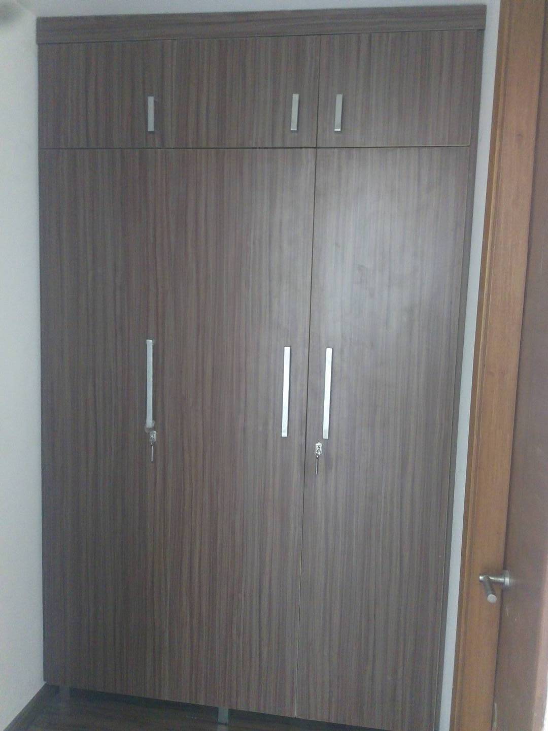 Wardrobes image 3