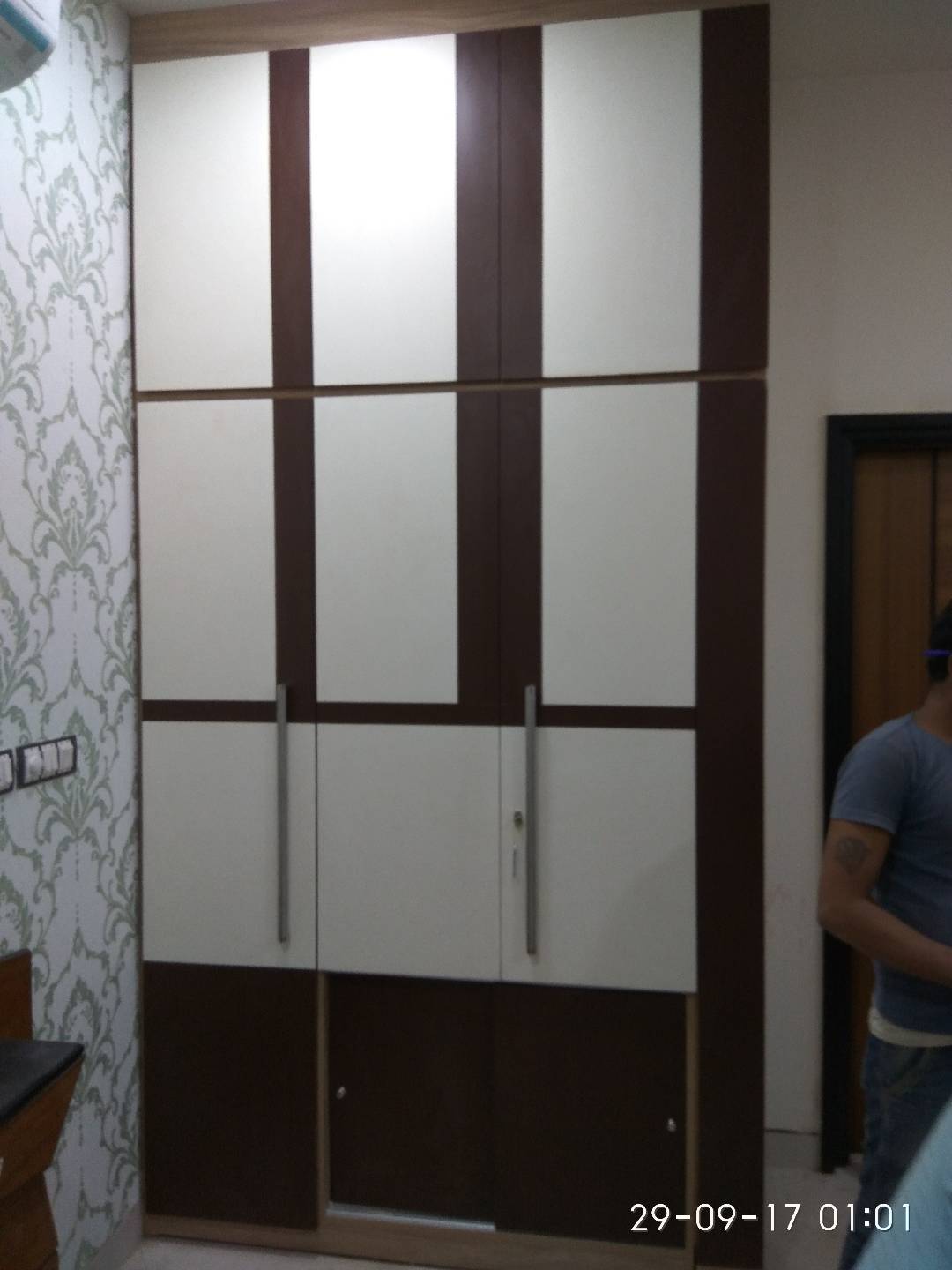 Wardrobes image 2