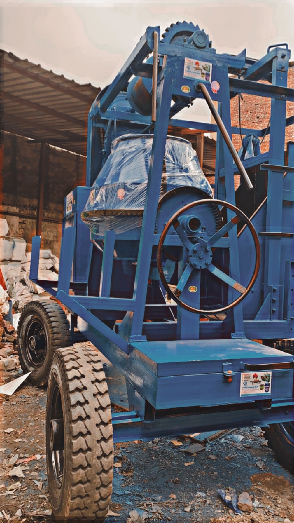 LIFT MIXTURE MACHINE image 4