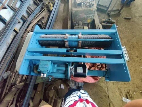 Electric Hoists image 4