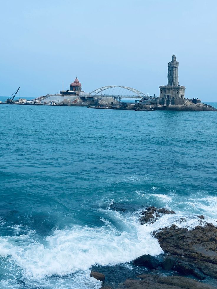 Sunrise at Kanyakumari image 2