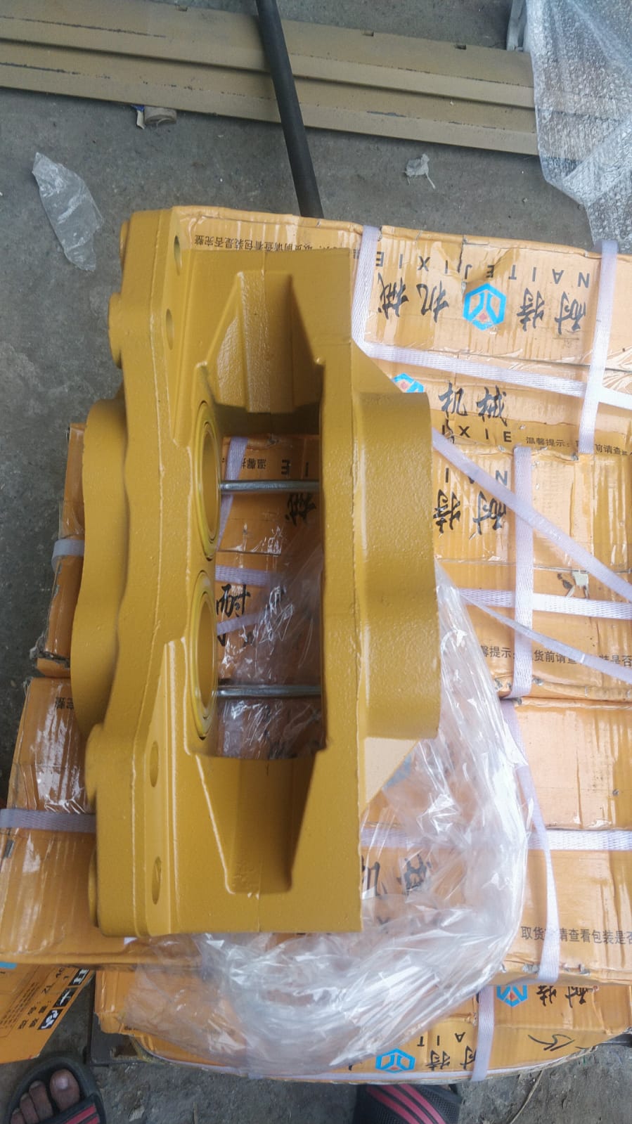 BRAKE CALIPER 4120001739 image 8
