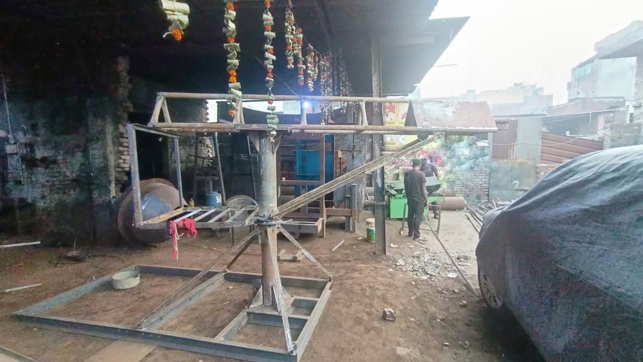 MONKEY HOIST MACHINE image 3