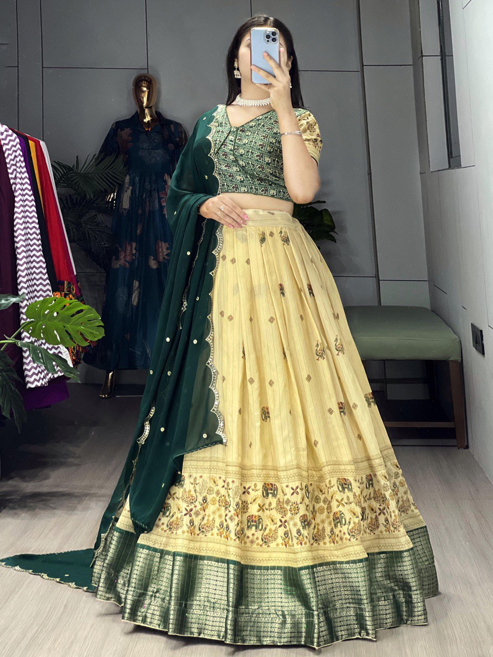 Kalamkari Green Lehenga image 3