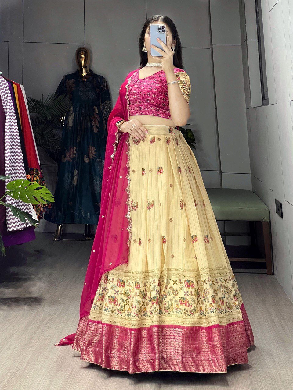 Pink Kalamkari Lehenga image 4