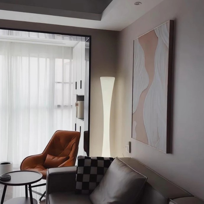 Designer White Floor Lamp image 2