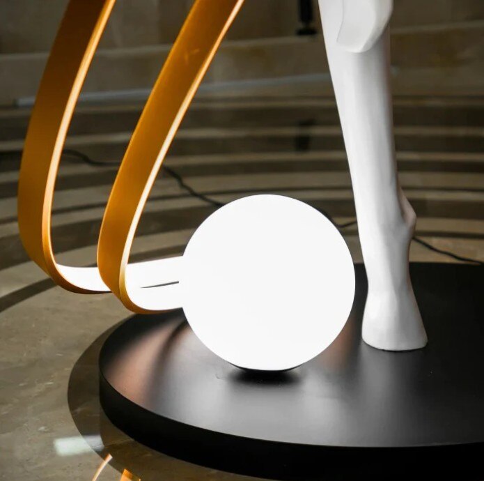 Liberty Sculpture Floor Lamp image 4