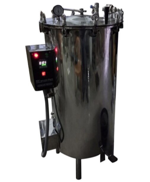 Horizontal Autoclave image 3