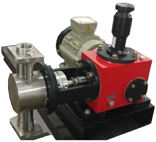 Metering & Dosing Pump image 4