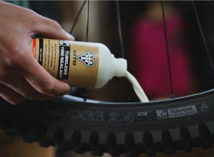 WTB TCS TUBELESS TIRE SEALANT (8oz/236ml) image 6