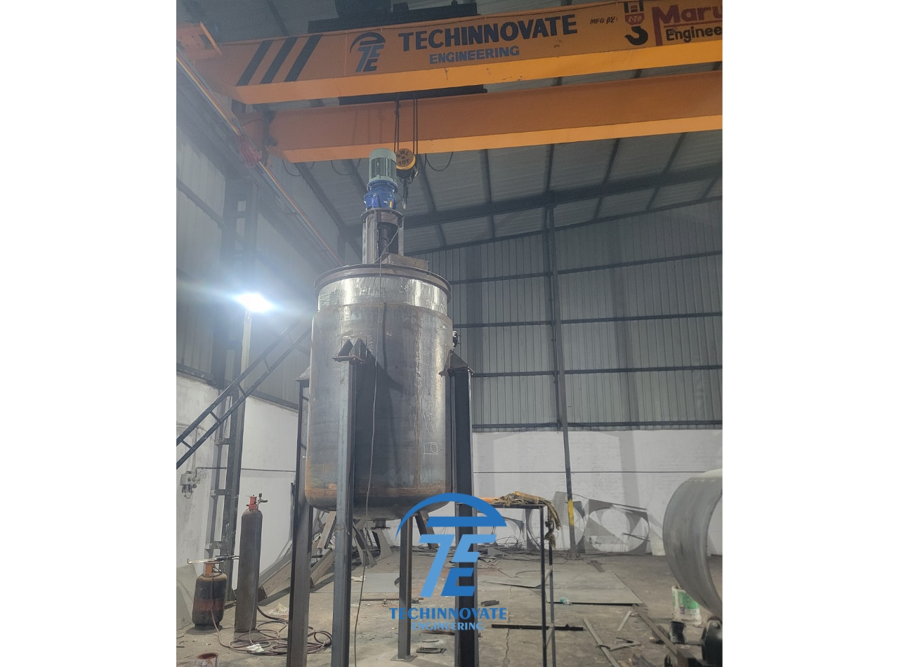 SS Edible Oil Mixing Tank Manufacturer image 4