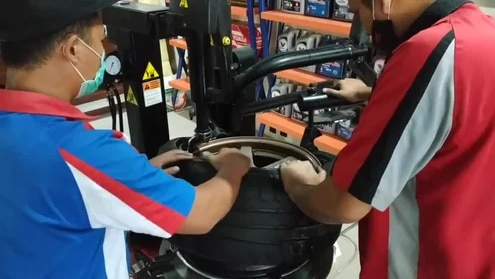 T3000 Tyre Changer image 3