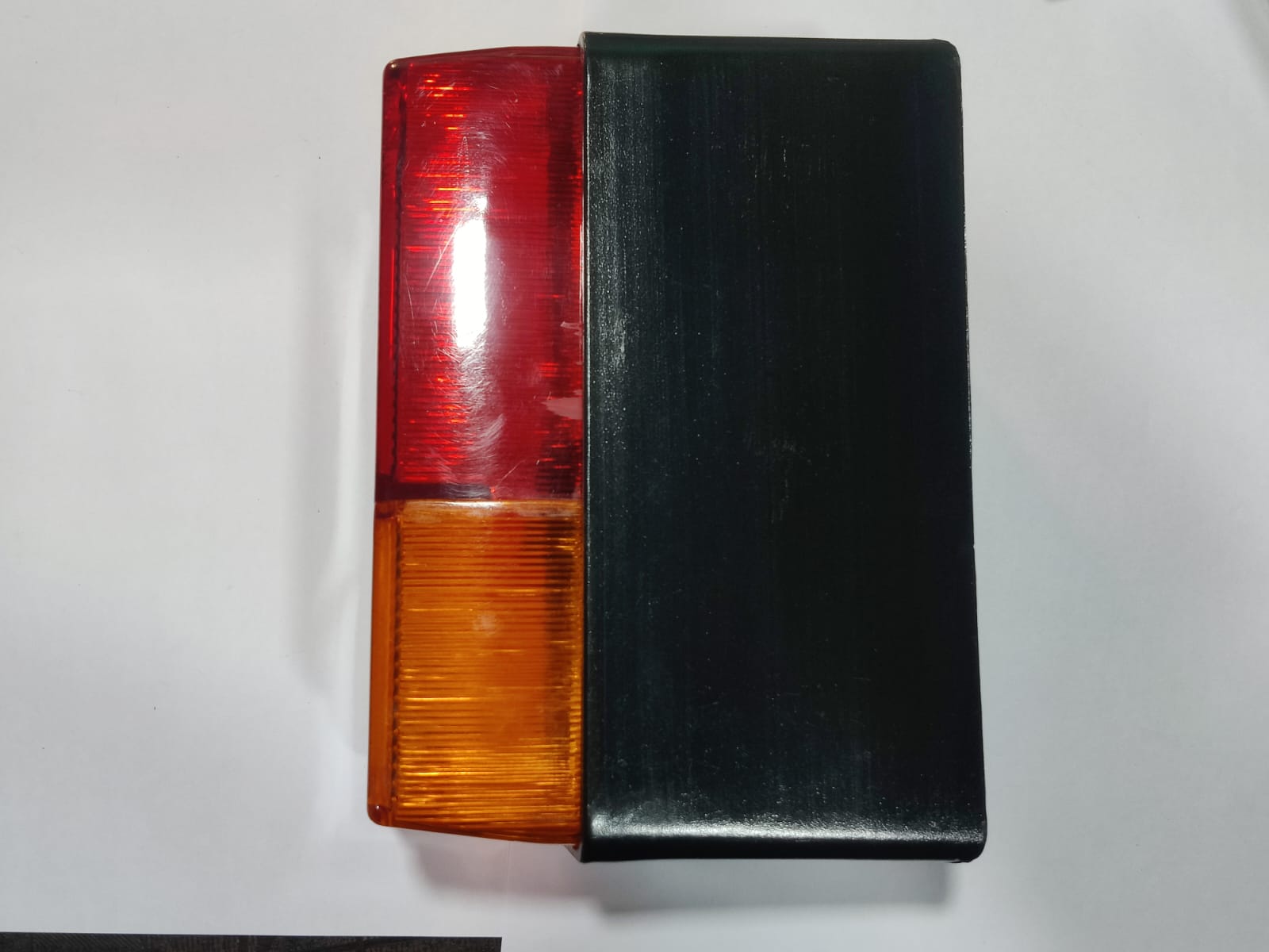TAIL LIGHT SWARAJ 855 image 3