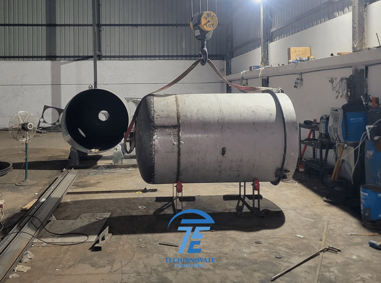 Horizontal SS Storage Tank Manufacturer image 2