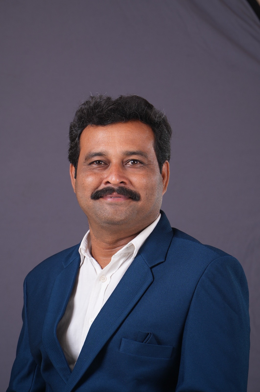 Managing Director of HI-T