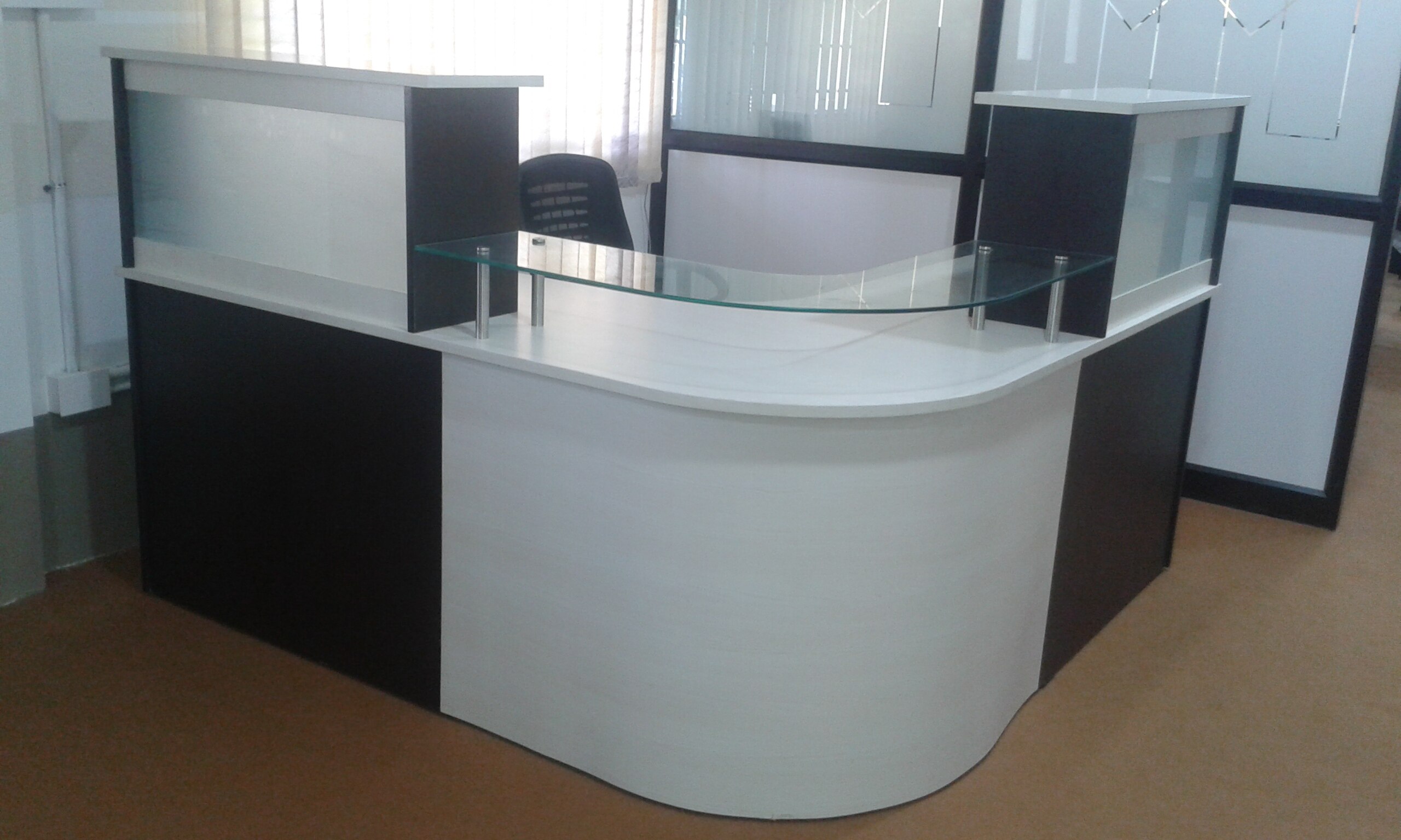 Reception table image 6