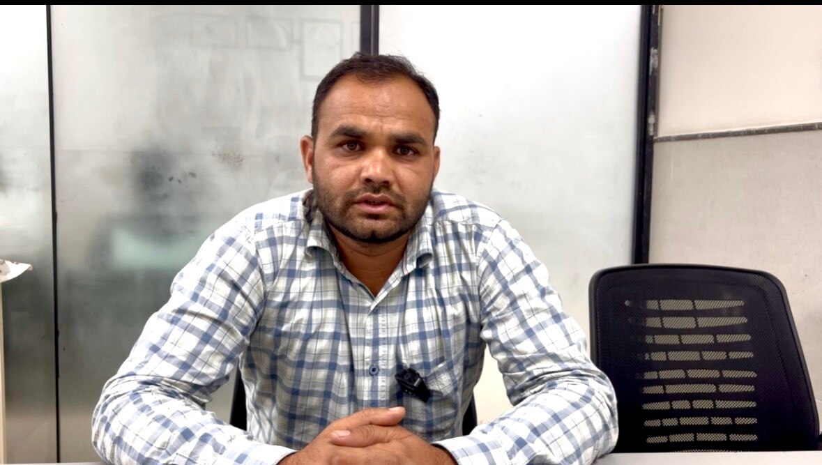 अशोक image